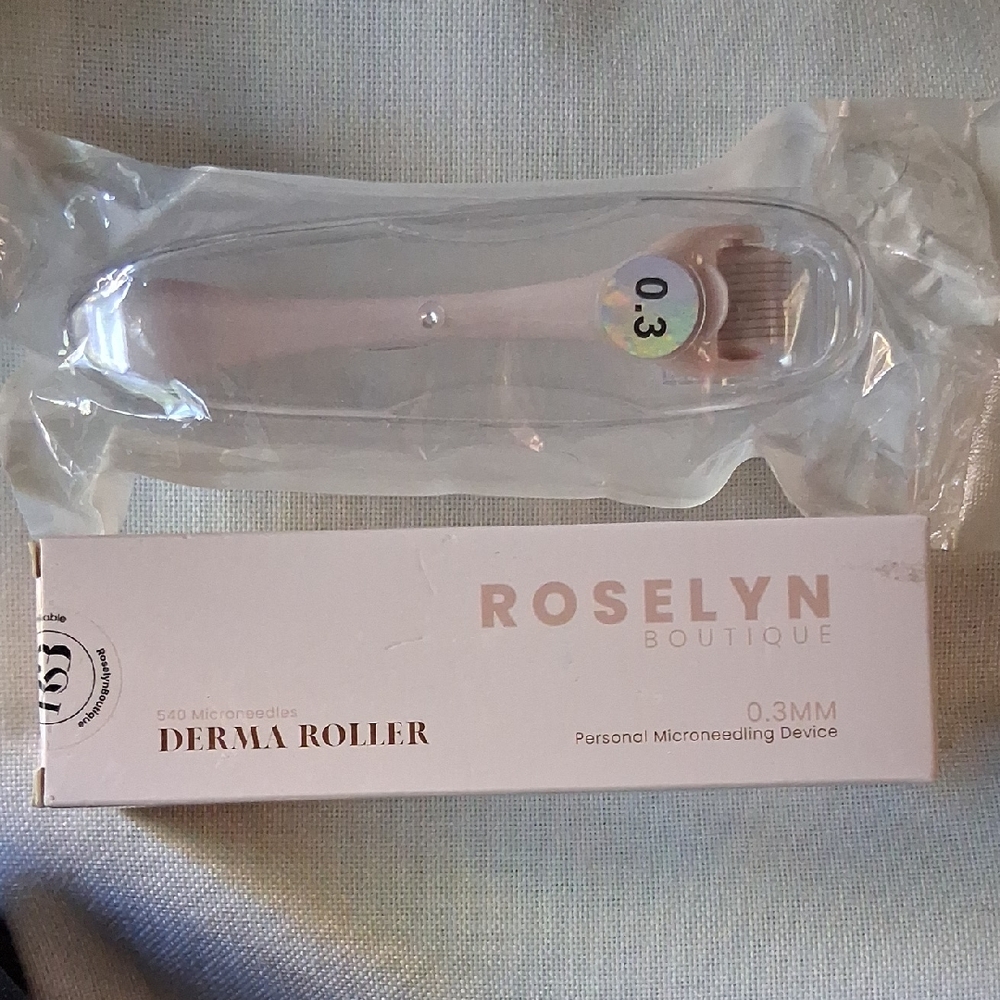 NIB! Derma Roller - Microneedling Device